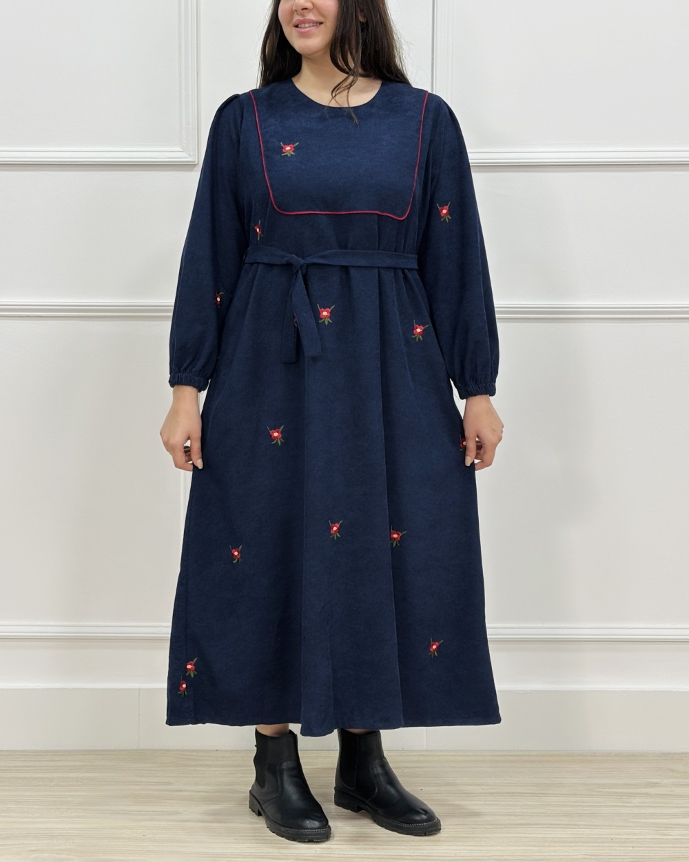 پیراهن گلدوزی سیلوانا کد محصول 1471