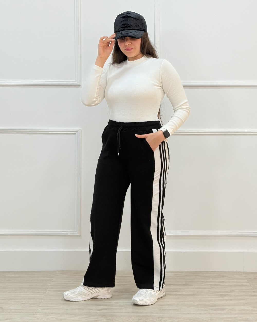 شلوار اسپرت بغل سفید کد محصول 1037